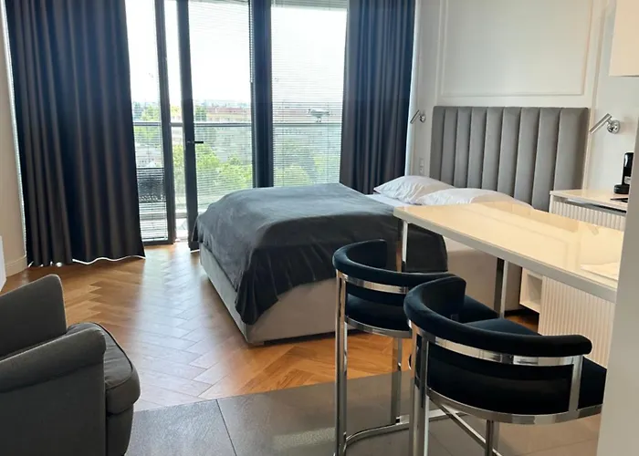 Hanza Tower Premium Апартаменты *